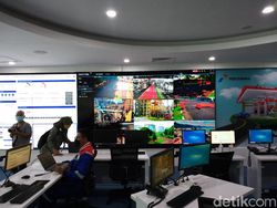 Intip Markas Pertamina Pemantau Pasokan BBM saat Mudik Lebaran