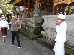 Kunjungi Pura Tirta Empul, Jokowi Titip Pesan Ini