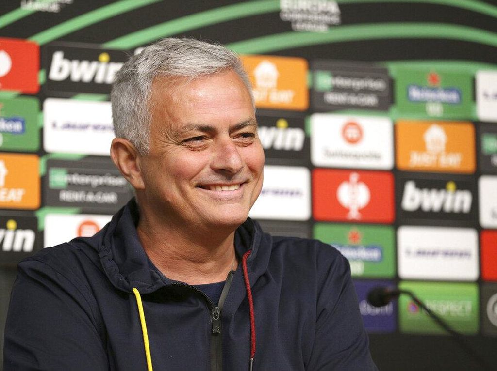 Pique Sebut Mourinho Pernah Rusak Hubungan Pemain Spanyol Pique Sebut Mourinho Pernah Rusak Hubungan Pemain Spanyol