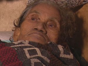 Mari Bantu Pengobatan Nenek Sene yang Terbaring Kaku, Begini Caranya