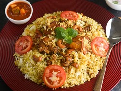 Bikin Laper: Jajal Nasi Briyani Khas Timur Tengah