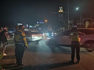 Malam Minggu, Arus Lalin Jalur Puncak Ramai Lancar Malam Minggu, Arus Lalin Jalur Puncak Ramai Lancar