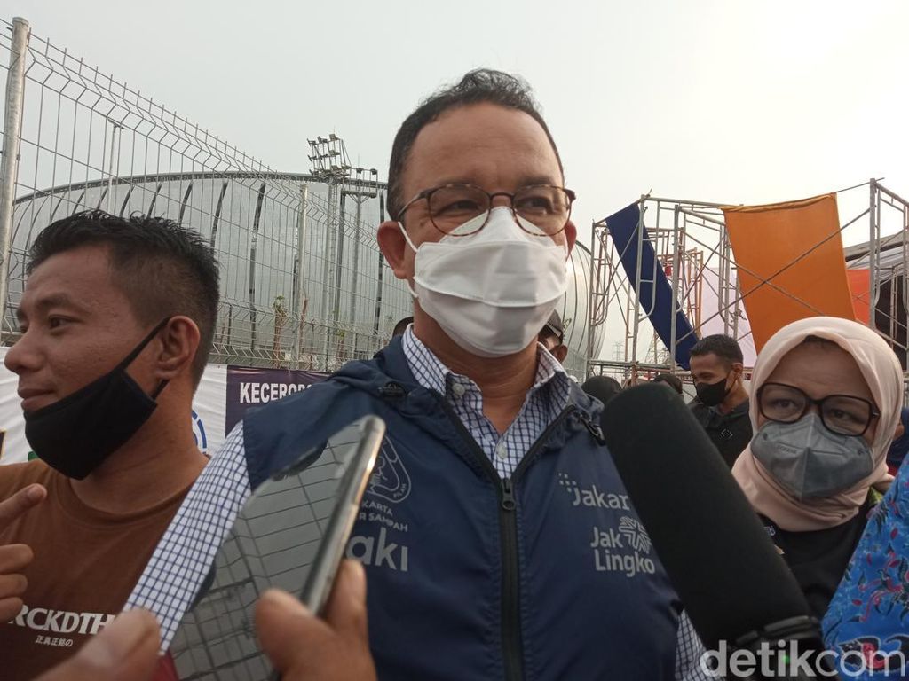 Jakarta Kembali PPKM Level 1, Anies Minta Warga Tetap Disiplin Prokes Jakarta Kembali PPKM Level 1, Anies Minta Warga Tetap Disiplin Prokes