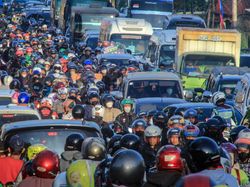 Penampakan 272 Ribu Kendaraan Menyemut di Puncak
