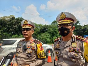 Polisi Minta Pemudik Toleransi, Tak Maksa Masuk Rest Area yang Penuh Polisi Minta Pemudik Toleransi, Tak Maksa Masuk Rest Area yang Penuh