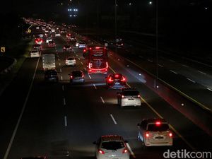 Horor Mudik Tak Terulang, Jokowi Puji Pengelolaan di Lapangan Horor Mudik Tak Terulang, Jokowi Puji Pengelolaan di Lapangan