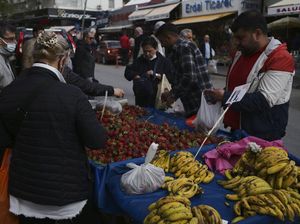 Parah! Inflasi Turki Tembus 73%, Lira Tiarap