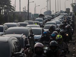 Padat Banget! Arus Balik di Pelabuhan Merak Sempat Macet 2 Km