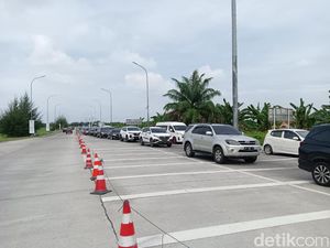 Arus Balik Lebaran, Volume Kendaraan di Tol Helvetia Medan Meningkat Arus Balik Lebaran, Volume Kendaraan di Tol Helvetia Medan Meningkat