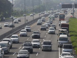 Pemudik Nilai Sistem One Way di Tol Japek Sudah Efektif