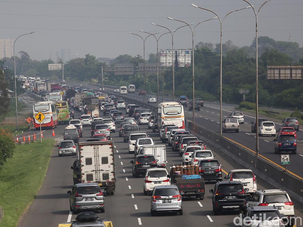 60% Kendaraan Belum Kembali ke Jabotabek, Puncak Arus Balik Diprediksi Besok