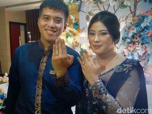 Snapshots: Polisi Pemasang Baliho Ajak Nikah Akhirnya Lamar Mbak Maya