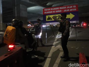 Polisi Tambah Rambu Imbas Makin Banyak Pemotor Nyasar ke GT Cileunyi