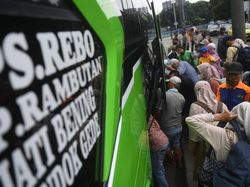 Suasana Terkini Arus Balik di Terminal Kampung Rambutan