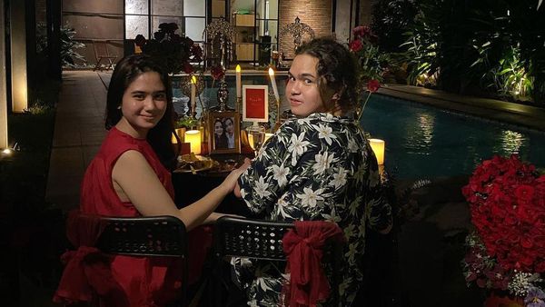 Momen Tissa Biani Dinner dengan Dul Jaelani dan Pemain KKN di Desa Penari