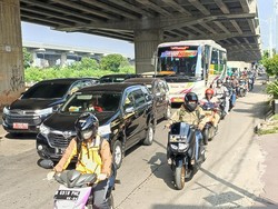 Tol Bekasi ke Cikampek Ditutup, Jalan Kalimalang Macet Pagi Ini