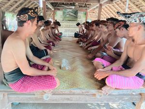 Asal-usul Gelar Raden, Denda, Lalu, dan Baiq di Pulau Lombok Asal-usul Gelar Raden, Denda, Lalu, dan Baiq di Pulau Lombok