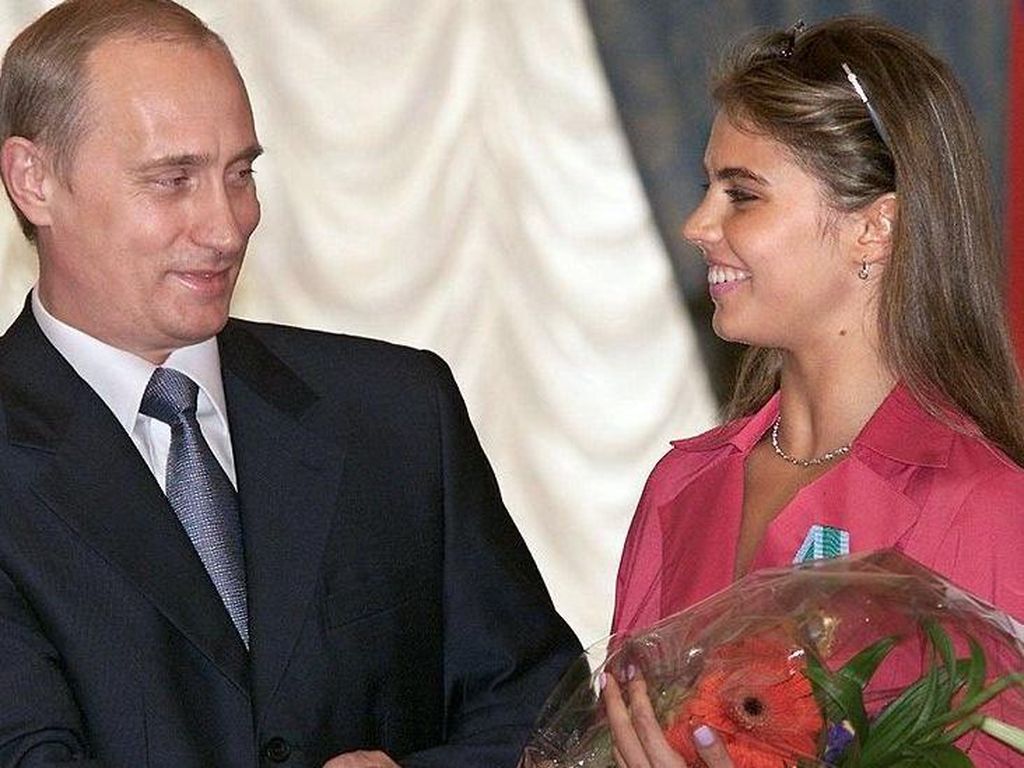 Siapa Alina Kabaeva yang Diduga Pacar Putin dan Diincar Sanksi Barat?