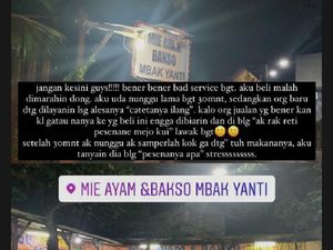 Warung Mie Ayam dengan Pelayanan Kasar hingga Bule Mimpi Makan Indomie Warung Mie Ayam dengan Pelayanan Kasar hingga Bule Mimpi Makan Indomie