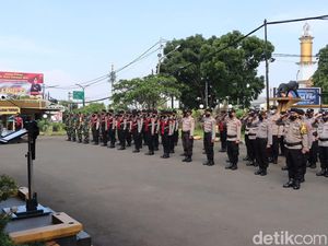 330 Personel Polisi Bakal Kawal Pilkades 6 Desa di Sukabumi 330 Personel Polisi Bakal Kawal Pilkades 6 Desa di Sukabumi
