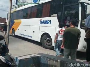 Misteri Bus Nyasar ke Tanggul Sungai Brebes Melewati Jalur Sempit Misteri Bus Nyasar ke Tanggul Sungai Brebes Melewati Jalur Sempit