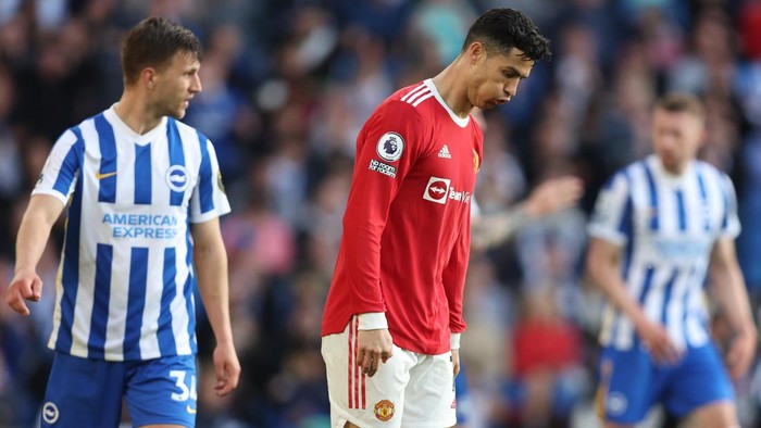 BRIGHTON, ENGLAND - MAY 07: Cristiano Ronaldo of Manchester United dejected during the Premier League match between Brighton & Hove Albion and Manchester United at American Express Community Stadium on May 7, 2022 in Brighton, United Kingdom. (Photo by Matthew Ashton - AMA/Getty Images)