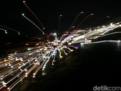 Tol Cikampek Arah Jakarta Padat Merayap