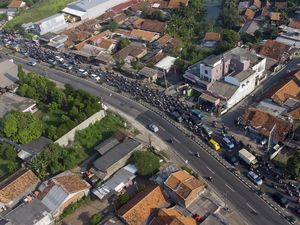 Foto Udara Puncak Arus Balik Lebaran di Jalur Pantura