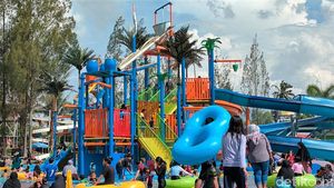 Hari Terakhir Libur Lebaran, Kolam Renang di Garut Diserbu Wisatawan