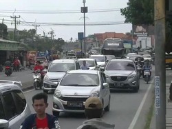 Imbas One Way di Tol, Jalur Pantura Subang Padat