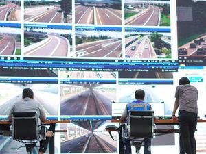 Rekor Sepanjang Sejarah! Arus Balik 7 Mei di Tol Tembus 170 Ribu Kendaraan Rekor Sepanjang Sejarah! Arus Balik 7 Mei di Tol Tembus 170 Ribu Kendaraan