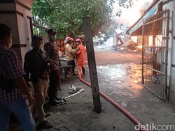 Polisi Sebut 35 Lapak Pedagang Pasar Ngadiluwih Ludes Terbakar