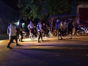 Bikin Onar-Bawa Parang di Acara Musik, 6 Pemuda di Dompu Ditangkap Bikin Onar-Bawa Parang di Acara Musik, 6 Pemuda di Dompu Ditangkap