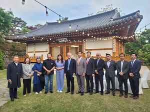 Bamsoet Diplomasi Kuliner dengan Para Pengusaha di Korsel