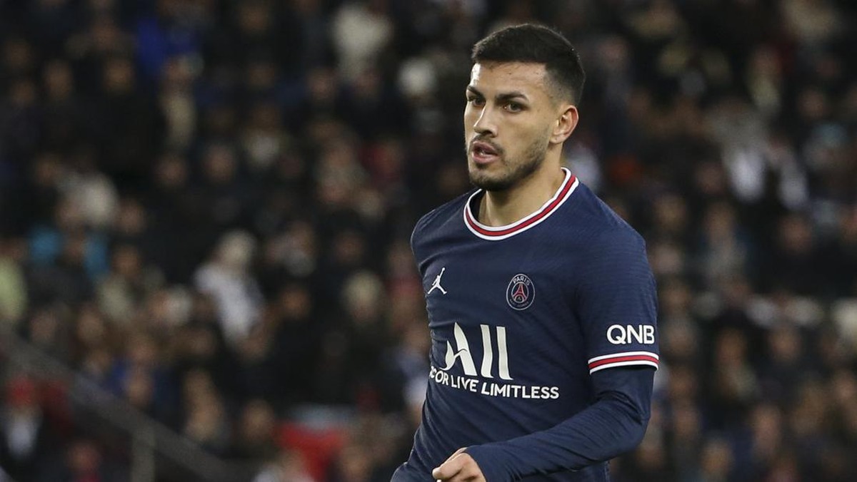 Leandro Paredes kabarnya diminati Juventus. (Foto: John Berry/Getty Images)