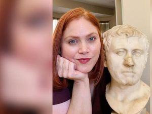 Bikin Geleng-geleng Kepala, Barang Berharga Romawi Berakhir di Loakan Bikin Geleng-geleng Kepala, Barang Berharga Romawi Berakhir di Loakan