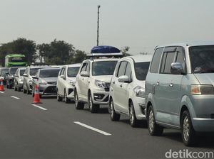 Video: Libur Lebaran Usai, Tol Japek Arah Cirebon Padat
