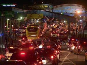 Penampakan Kepadatan Arus Balik Lebaran di Pelabuhan Bakauheni