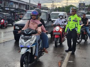 Cegah Kemacetan, Polisi Imbau Warga ke Banda Aceh Lewat Tol Cegah Kemacetan, Polisi Imbau Warga ke Banda Aceh Lewat Tol