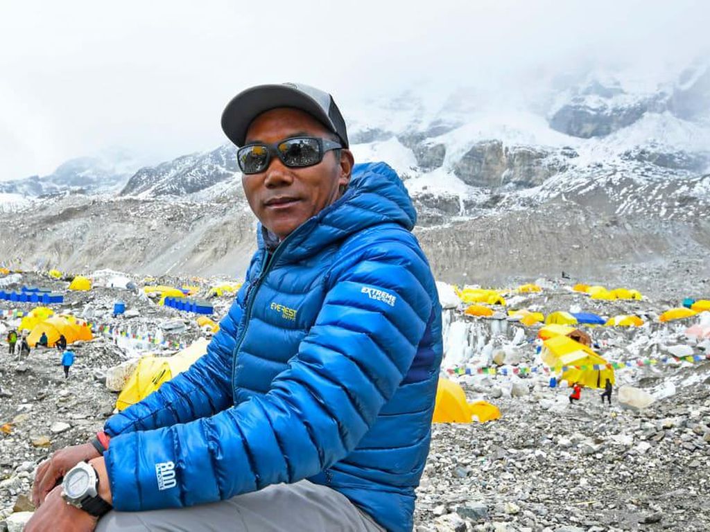 Sherpa Nepal Pecahkan Rekor Lagi, Mendaki Gunung Everest 26 Kali Sherpa Nepal Pecahkan Rekor Lagi, Mendaki Gunung Everest 26 Kali