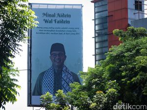 Baliho Ucapan Idul Fitri Anies Mejeng di Tangsel, Begini Respons Gerindra