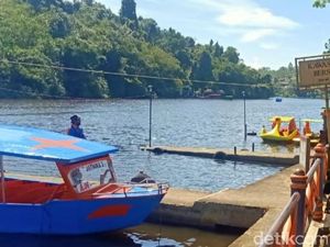 Mengunjungi Situ Lengkong Panjalu, Danau Terbesar di Ciamis Mengunjungi Situ Lengkong Panjalu, Danau Terbesar di Ciamis
