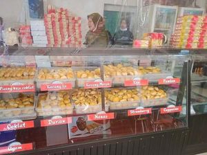 10 Rekomendasi Pusat Oleh-oleh Banyuwangi, Mulai Camilan-Kerajinan Tangan 10 Rekomendasi Pusat Oleh-oleh Banyuwangi, Mulai Camilan-Kerajinan Tangan