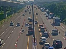 One Way Diperpanjang ke Km 47 Jam 16.00, Lalin Tol Arah Cikampek Dialihkan