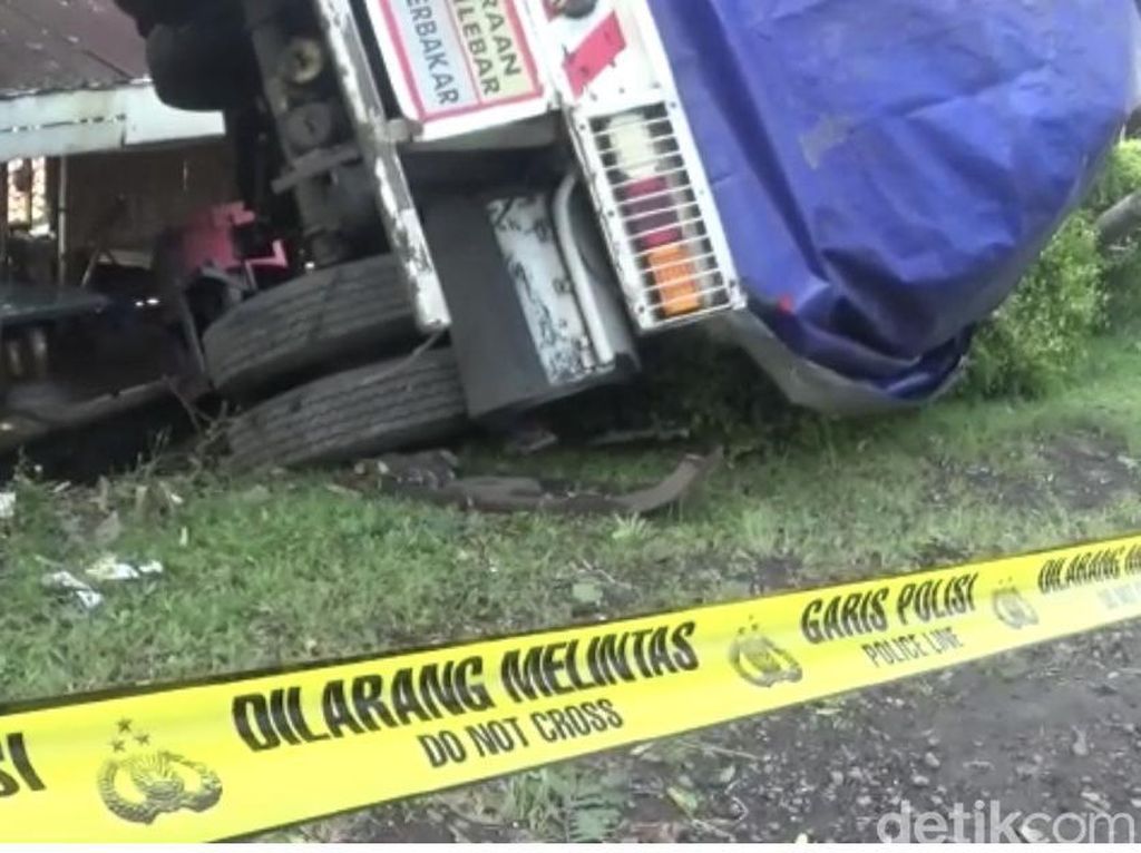 Kecelakaan Truk Tangki BBM, Listrik di 2 Kecamatan Sukabumi Sempat Mati