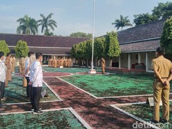 Mengintip ASN Majalengka-Karawang di Hari Pertama Masuk Kerja