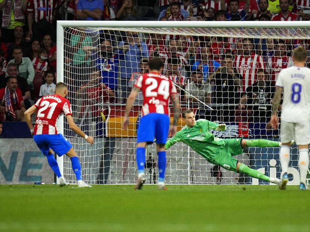 Layakkah Penalti buat Atletico Saat Kalahkan Real Madrid? Layakkah Penalti buat Atletico Saat Kalahkan Real Madrid?