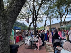 Cerita Lebaran WNI di Houston: Lebih Ramai, Ada Amplop THR untuk Anak anak Cerita Lebaran WNI di Houston: Lebih Ramai, Ada Amplop THR untuk Anak anak