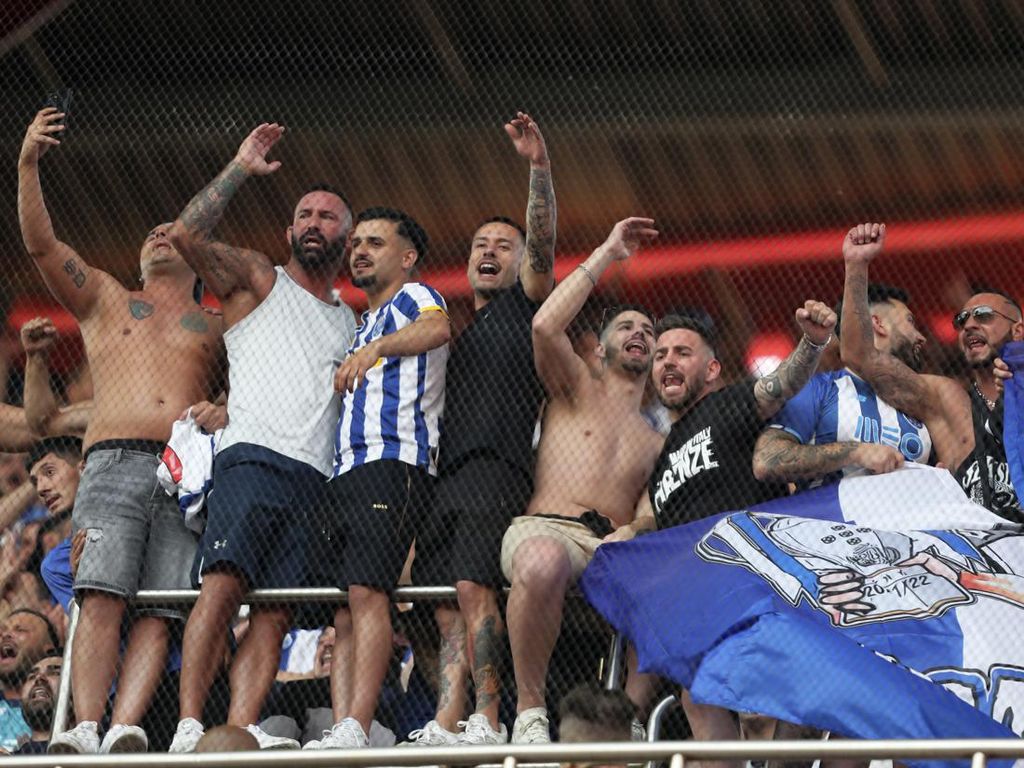 Suporter Tewas Ditikam di Malam FC Porto Juara Suporter Tewas Ditikam di Malam FC Porto Juara