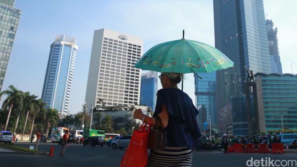 Gelombang Panas Bukan Penyebab Terik di Indonesia, Ini Kata BMKG